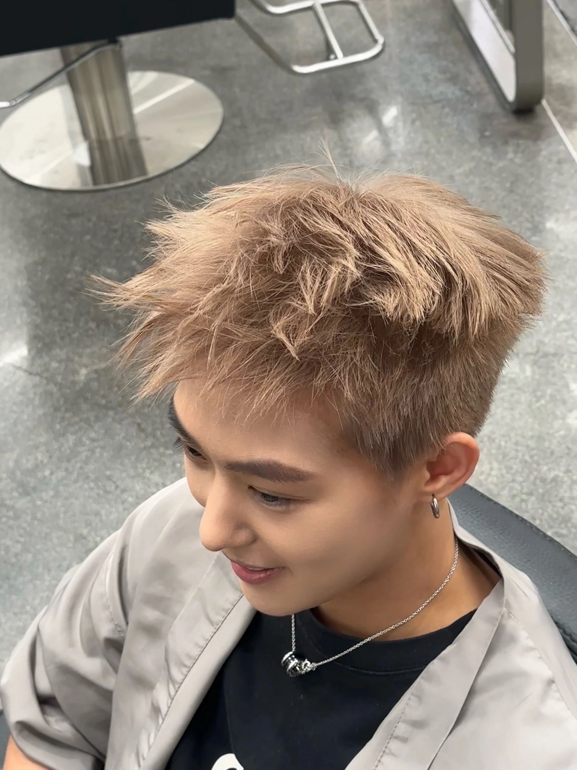 男生奶茶色 #男生漂发