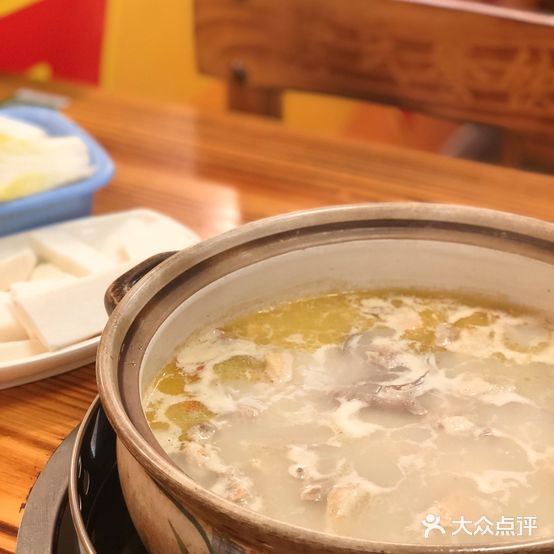 黄记猪肚鸡(新安店)