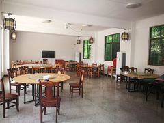 -缺牙山山庄