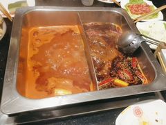 -百年川椒重庆老火锅(光谷店)