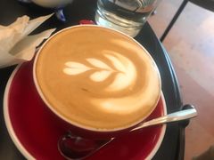 拿铁-Me Coffee下午茶艺术空间