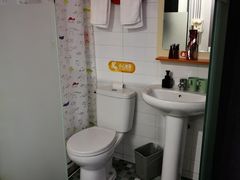 -布丁严选酒店(杭州武林西湖文化广场地铁站店)