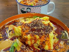 -嘎嘎香·大茶缸麻辣烫