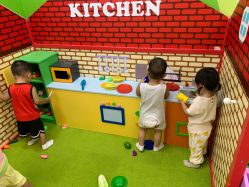 -莫莉幻想儿童乐园(北京昌发展万科店)