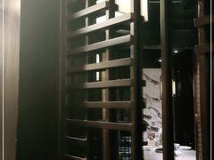-余欢领鲜火锅(新街口店)