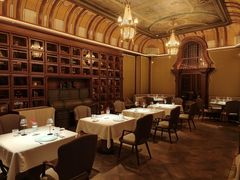 -波特曼西餐厅(中央大街店)