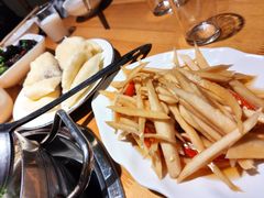 -大众跷脚牛肉馆·非遗传承单位(峨眉山店)