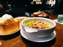 -粗茶淡饭·隐庐私厨(东亭店)
