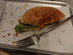 -必胜客(尹山湖歌林公园店)