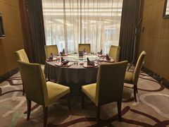 -粤尚腾香居中餐厅(首都机场希尔顿店)