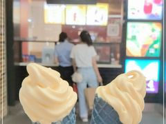 -麦当劳(世界城广场店)