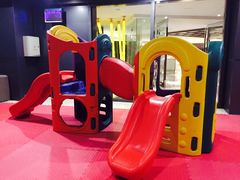 迷你-上海滴水湖皇冠假日酒店