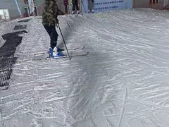-华彬猛犸滑雪场