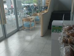 -焙丽拾光(麦凯乐直营店)