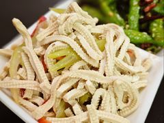 -杨记清芳牛肉拉面(宝龙广场店)