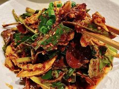 折耳根拌土鸡-渔语鱼新川菜Bistro(万象天地店)