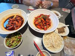 -龙巢盱眙龙虾·牛蛙·烧烤宵夜(八卦岭店)