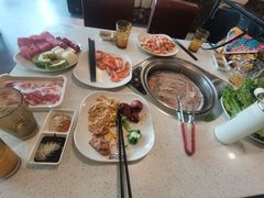 -佰烧海鲜烤肉火锅自助(世茂国际广场店)