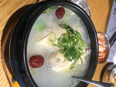 参鸡汤-姜虎东白丁烤肉(恒隆广场店)