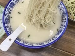 -雪琴面馆富安特色鱼汤面(城中花园店)