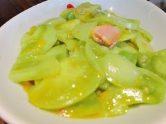 青番茄炒出缸肉-鱼食饭稻·苏浙土菜17年老馆子(平江路店)