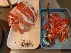 -黑金·寻焰自助百汇(中街店)