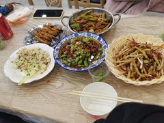 -江城燕子大排档(江汉路步行街店)