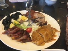 烧腊拼盆-避风塘·老港味餐厅(虹口龙之梦店)