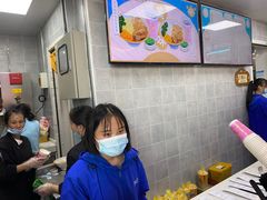 -蓝精灵乐园·世茂精灵之城主题乐园