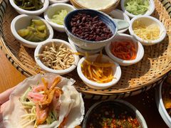 -包整·丝娃娃(一览甲秀楼风景店)