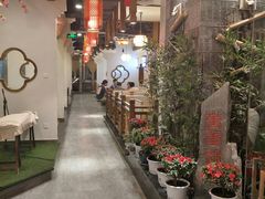 -万重锦·人文川菜馆(骡马市店)