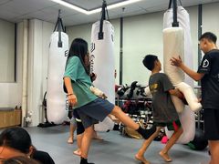 -EFL巴西柔术·综合格斗·泰拳·少儿体能训练(虹桥德必馆)