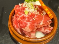 -山川小町·极番烧肉(新地假日广场店)