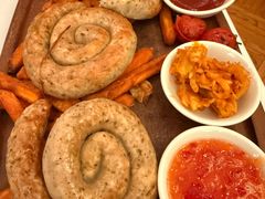 烤肠拼盘-莫斯科餐厅