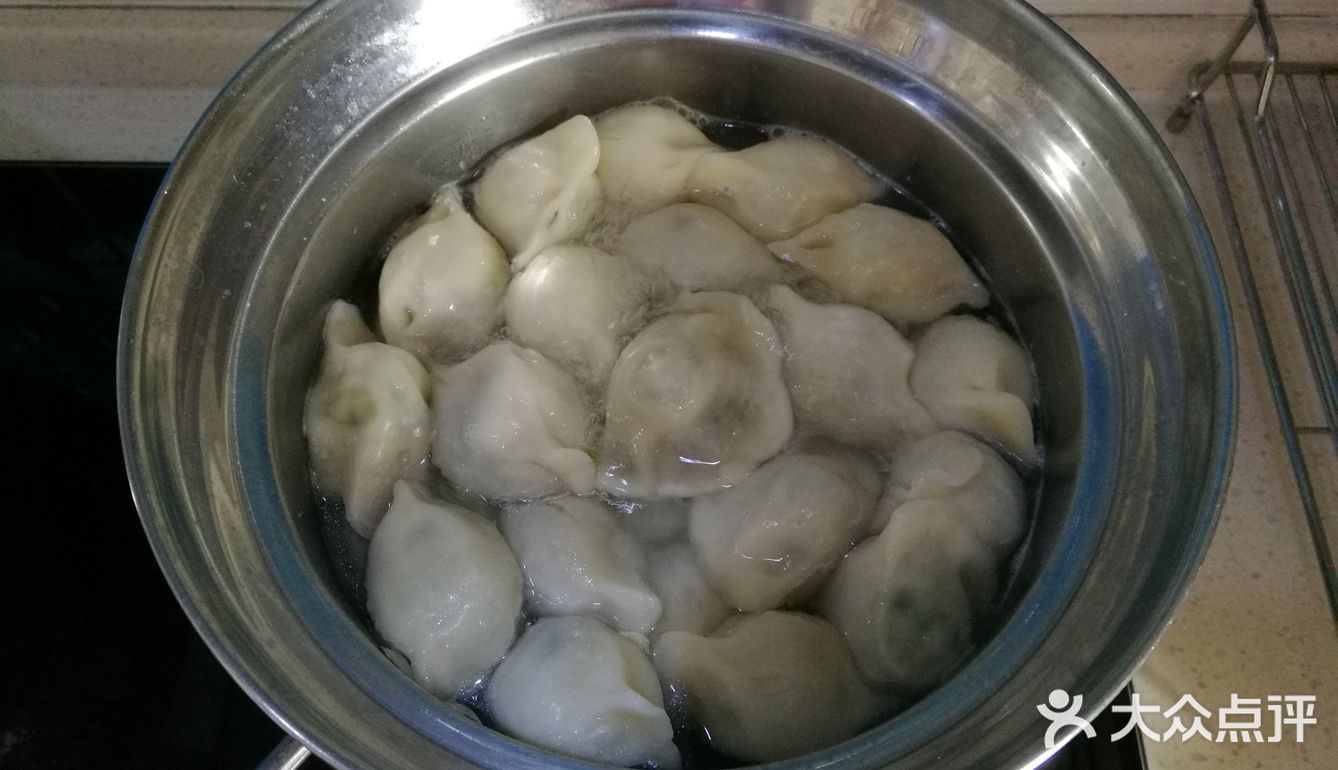 不沾不烂，简单方便的速冻饺子