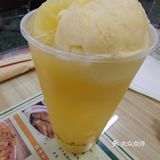 菠萝渣渣冰配上菠萝油，这是什么神仙搭配
