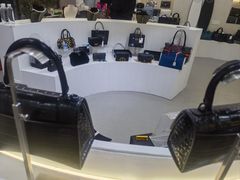-六六奢品·vintage中古·回收二手奢侈品包包手表首饰(环球港店)