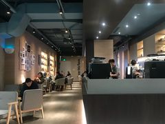 -瑞幸咖啡(外滩SOHO店)