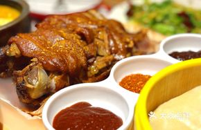 Honey-glazed Pork Shank