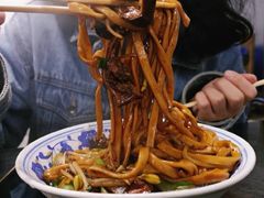-珠宝街老左杂酱面馆