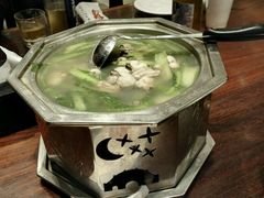 -赶海部落海鲜城(海阳路店)