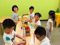 -魔力熊儿童早教托育中心(硚口同馨店)