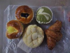 买四送一-山崎面包(第一八佰伴店)