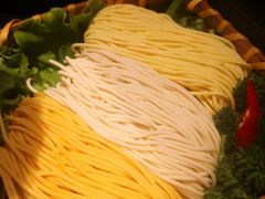 三色火锅面-湊湊火锅·茶憩(新中关购物中心店)