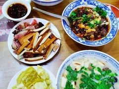 -天发芽·何记葫芦头泡馍·传统小吃(报恩寺街店)