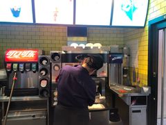 -麦当劳(世界城广场店)
