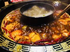 菌汤牛油子母锅-味舵主重庆火锅(邓尉路店)