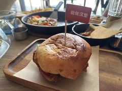 -必胜客(港悦广场店)