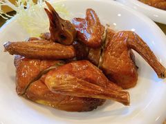 脆皮乳鸽-永記粤菜·五指毛桃花雕鸡煲(九亭店)