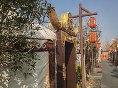 -侠舍·江湖小龙虾大排档(沌口总店)